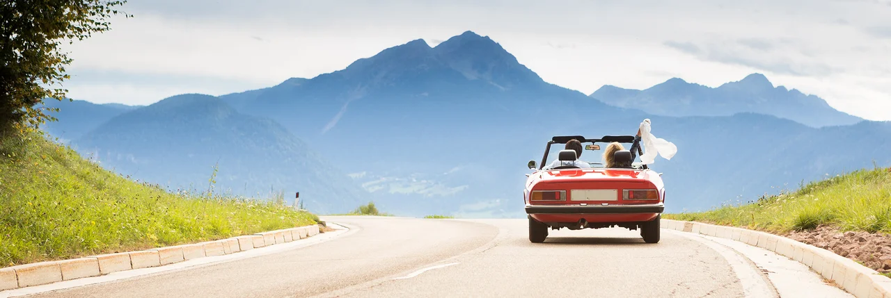 Urlaubs-Service - Urlaubsservice wir renovieren während Sie im Urlaub sind. Mit dem Cabrio durch die Berge.